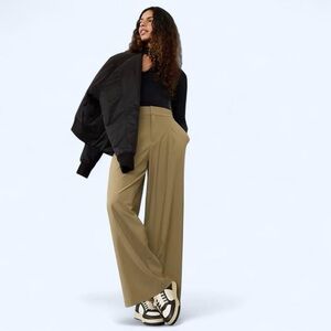 Athleta Size 4 Tan Khaki “Olive Branch” Pinnacle Trouser Wide Leg Pants